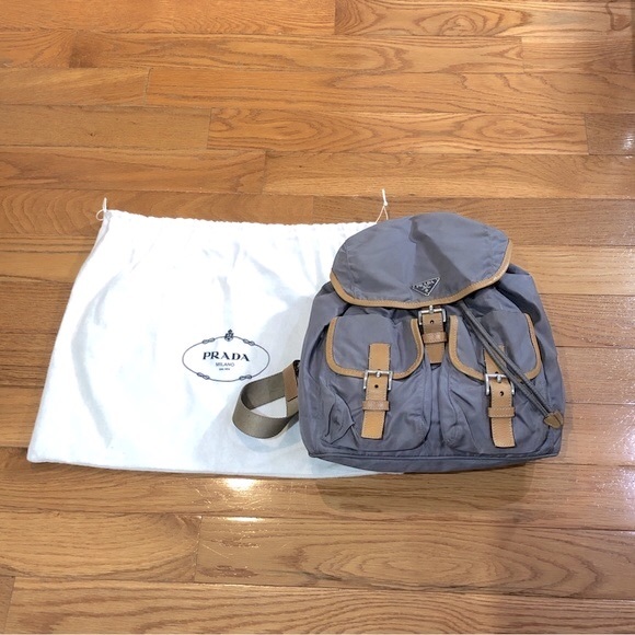 Authentic Vintage Prada backpack - Picture 4 of 12